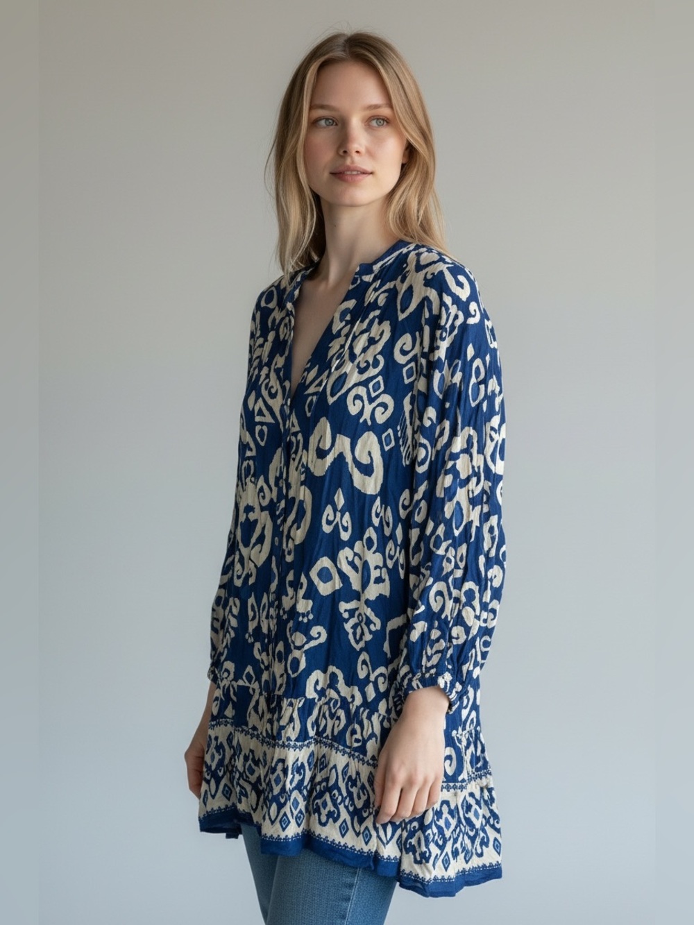 Zara Bright beautiful blue & white top size L BNWOT
